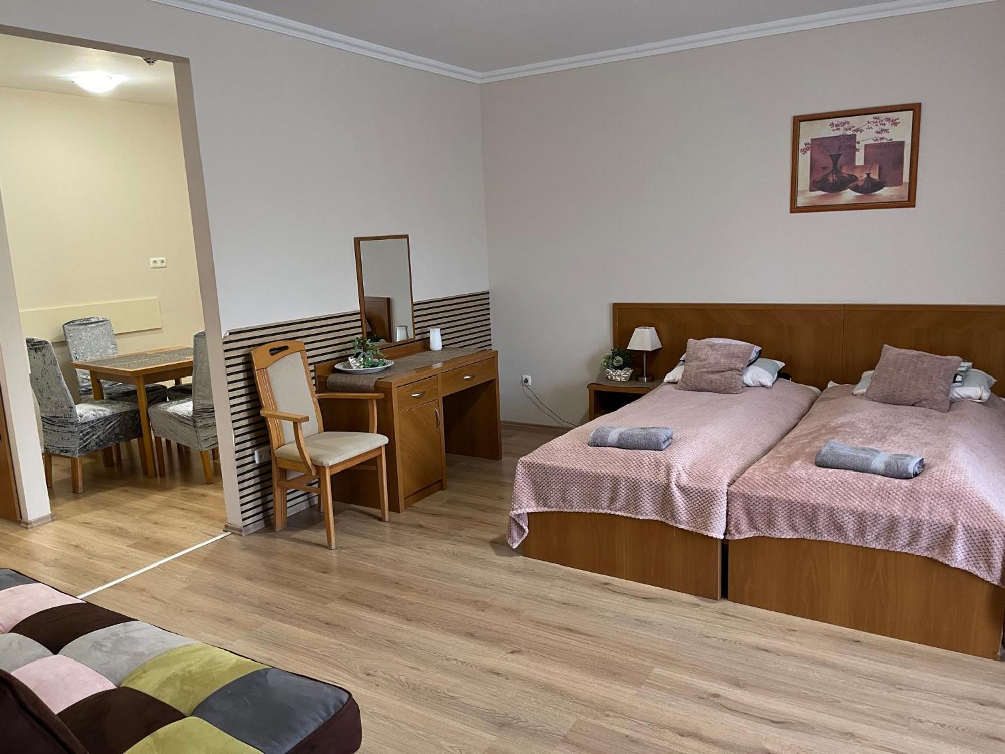 Brookforest Apartman Hajduszoboszlo Exterior foto